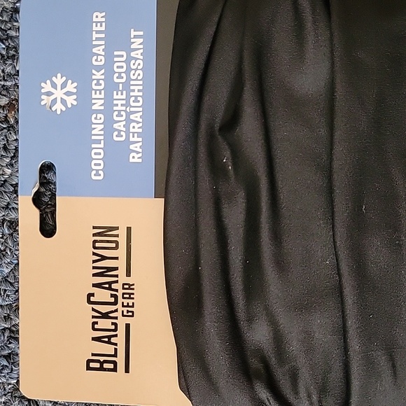A1 😍 New Black Canyon Gear Cooling Neck Gaiter/ Fackmask 😍 - Picture 1 of 7
